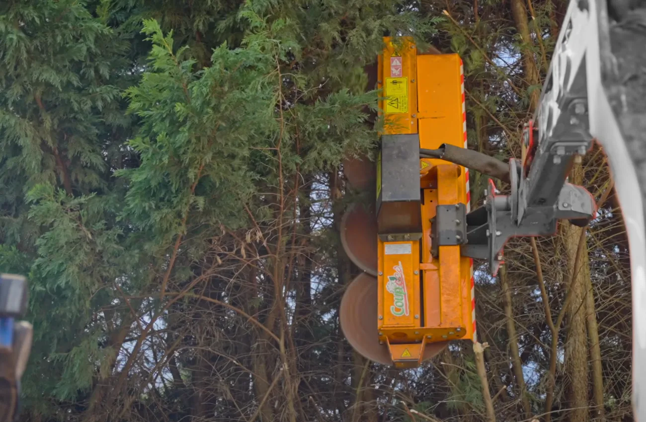 Entretien mécanisé des haies